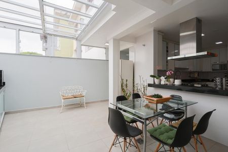 Casa à venda com 252m², 3 quartos e 6 vagas Casa à venda com 252m², 3 quartos e 6 vagasÁrea de Lazer