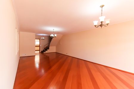 Sala de casa para alugar com 3 quartos, 244m² em Vila Prudente, São Paulo