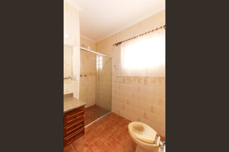 Banheiro da Suíte 1 de casa para alugar com 3 quartos, 244m² em Vila Prudente, São Paulo