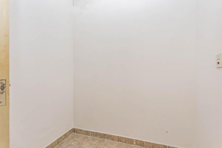 Casa à venda com 180m², 3 quartos e 2 vagasQuarto de Serviço