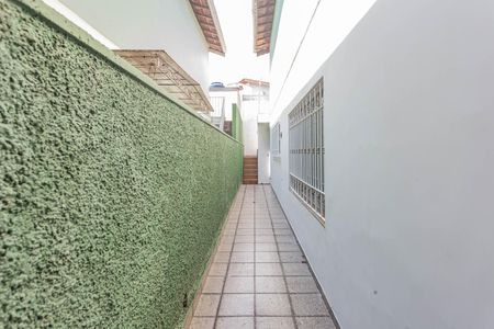 Casa à venda com 180m², 3 quartos e 2 vagasQuintal