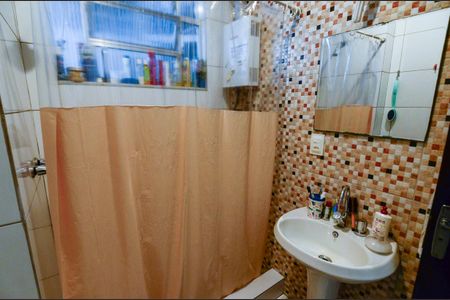 Apartamento à venda com 69m², 2 quartos e sem vaga Apartamento à venda com 69m², 2 quartos e sem vagaBanheiro