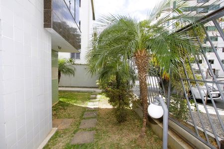 Apartamento à venda com 200m², 4 quartos e 2 vagasEntrada