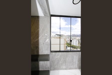 Apartamento à venda com 200m², 4 quartos e 2 vagasBanheiro do Quarto 2