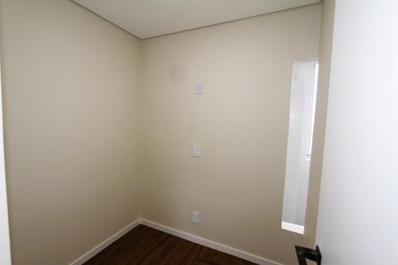 Apartamento à venda com 200m², 4 quartos e 2 vagasEscritório