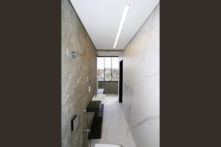 Apartamento à venda com 200m², 4 quartos e 2 vagasBanheiro do Quarto 2