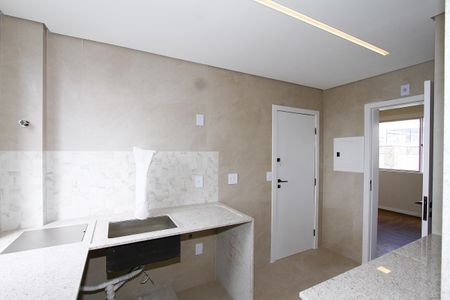 Apartamento à venda com 200m², 4 quartos e 2 vagasCozinha