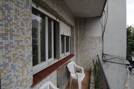 Apartamento para alugar com 144m², 3 quartos e sem vagaSacada