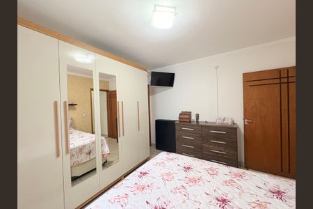 Casa à venda com 150m², 2 quartos e 3 vagas Casa à venda com 150m², 2 quartos e 3 vagasSuíte