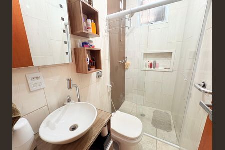 Casa à venda com 150m², 2 quartos e 3 vagas Casa à venda com 150m², 2 quartos e 3 vagasBanheiro Social