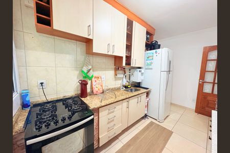 Casa à venda com 150m², 2 quartos e 3 vagas Casa à venda com 150m², 2 quartos e 3 vagasCozinha