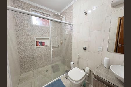 Casa à venda com 150m², 2 quartos e 3 vagas Casa à venda com 150m², 2 quartos e 3 vagasBanheiro da Suíte