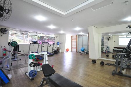 Apartamento à venda com 70m², 3 quartos e 2 vagasAcademia