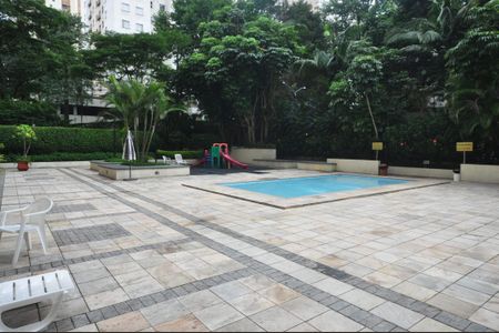 Apartamento à venda com 70m², 3 quartos e 2 vagasPiscina