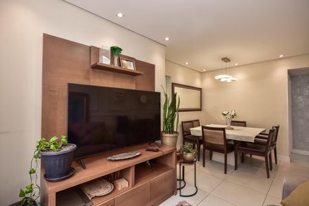 Apartamento à venda com 70m², 3 quartos e 2 vagasSala