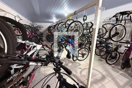 Apartamento à venda com 56m², 2 quartos e 1 vaga Apartamento à venda com 56m², 2 quartos e 1 vagaÁrea Comum - Bicicletário
