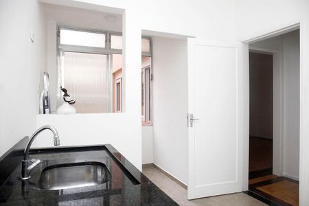 Apartamento à venda com 70m², 2 quartos e sem vagaCozinha + Área de Serviço
