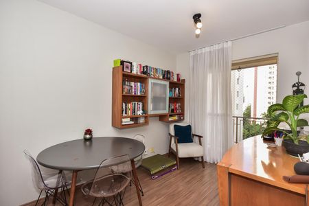 Apartamento à venda com 65m², 2 quartos e 1 vagaSala