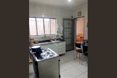 Casa à venda com 135m², 4 quartos e 4 vagas