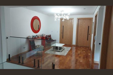 Casa à venda com 4 quartos, 400m² em Anchieta, São Bernardo do Campo