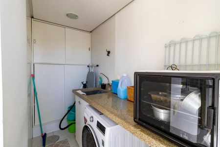 Apartamento à venda com 109m², 3 quartos e 1 vagaÁrea de Serviço