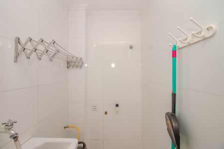 Apartamento à venda com 64m², 2 quartos e 1 vaga Apartamento à venda com 64m², 2 quartos e 1 vagaCozinha e Área de Serviço