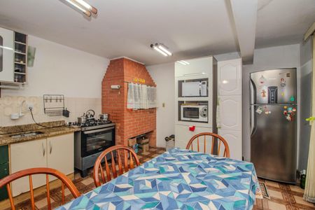 Casa à venda com 354m², 5 quartos e 3 vagasCozinha