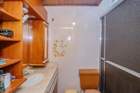Casa à venda com 354m², 5 quartos e 3 vagasBanheiro 2
