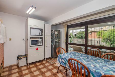 Casa à venda com 354m², 5 quartos e 3 vagasCozinha