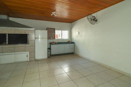 Apartamento para alugar com 75m², 2 quartos e 1 vaga Apartamento para alugar com 75m², 2 quartos e 1 vagaÁrea comum - Churrasqueira