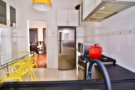 Casa à venda com 115m², 2 quartos e 2 vagasCozinha