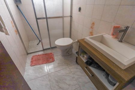 Casa à venda com 125m², 2 quartos e 2 vagasBanheiro 