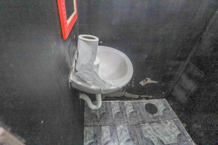 Casa à venda com 125m², 2 quartos e 2 vagasBanheiro de serviço 