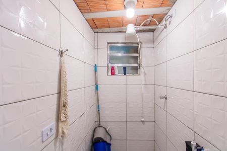 Banheiro de casa para alugar com 1 quarto, 42m² em Parque Cisper, São Paulo