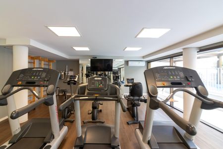 Apartamento à venda com 64m², 2 quartos e 1 vaga Apartamento à venda com 64m², 2 quartos e 1 vagaÁrea comum - Academia