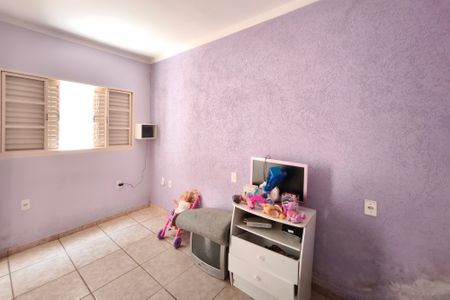 Casa à venda com 180m², 3 quartos e 3 vagasQuarto 2