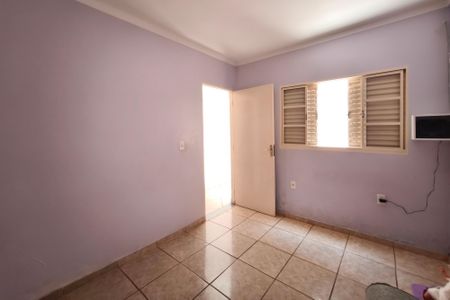 Casa à venda com 180m², 3 quartos e 3 vagasQuarto 2