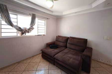 Casa à venda com 180m², 3 quartos e 3 vagasSala de Estar