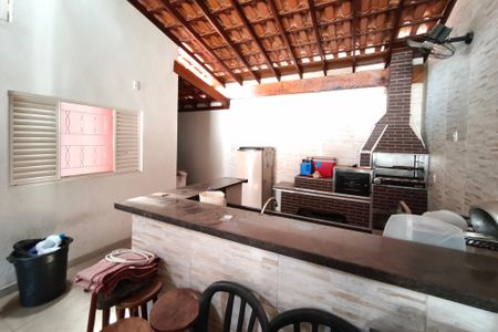 Casa à venda com 180m², 3 quartos e 3 vagasÁrea gourmet