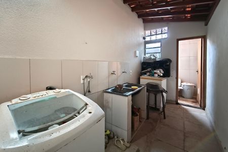 Casa à venda com 180m², 3 quartos e 3 vagasÁrea de Serviço