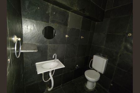 Casa à venda com 100m², 2 quartos e sem vaga Casa à venda com 100m², 2 quartos e sem vagaBanheiro 2