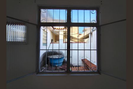 Casa à venda com 100m², 2 quartos e sem vaga Casa à venda com 100m², 2 quartos e sem vagaJanela - Quarto 2