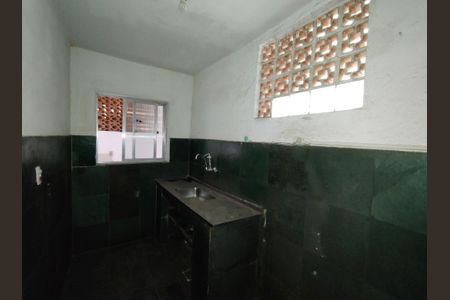 Casa à venda com 100m², 2 quartos e sem vaga Casa à venda com 100m², 2 quartos e sem vagaCozinha