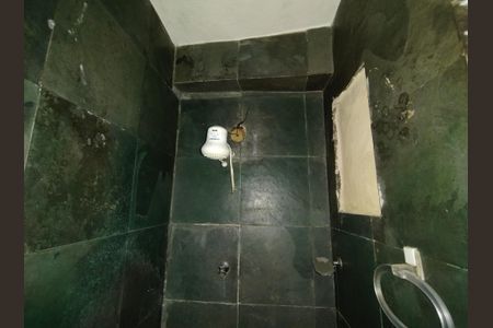 Casa à venda com 100m², 2 quartos e sem vaga Casa à venda com 100m², 2 quartos e sem vagaBanheiro