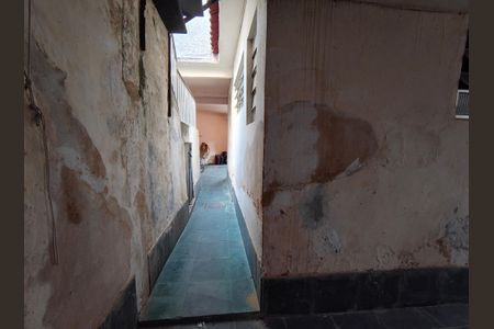 Casa à venda com 100m², 2 quartos e sem vaga Casa à venda com 100m², 2 quartos e sem vagaCorredor