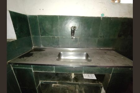 Casa à venda com 100m², 2 quartos e sem vaga Casa à venda com 100m², 2 quartos e sem vagaCozinha