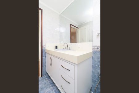 Casa à venda com 320m², 4 quartos e 3 vagas Casa à venda com 320m², 4 quartos e 3 vagasBanheiro 3