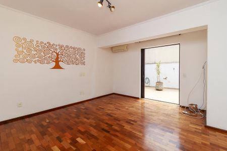 Casa à venda com 320m², 4 quartos e 3 vagas Casa à venda com 320m², 4 quartos e 3 vagasSuíte 1