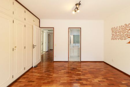 Casa à venda com 320m², 4 quartos e 3 vagas Casa à venda com 320m², 4 quartos e 3 vagasSuíte 1