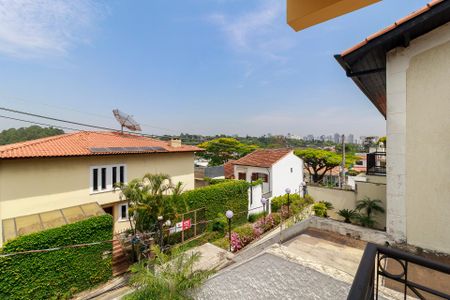 Casa à venda com 320m², 4 quartos e 3 vagas Casa à venda com 320m², 4 quartos e 3 vagasSuíte 2 - Vista